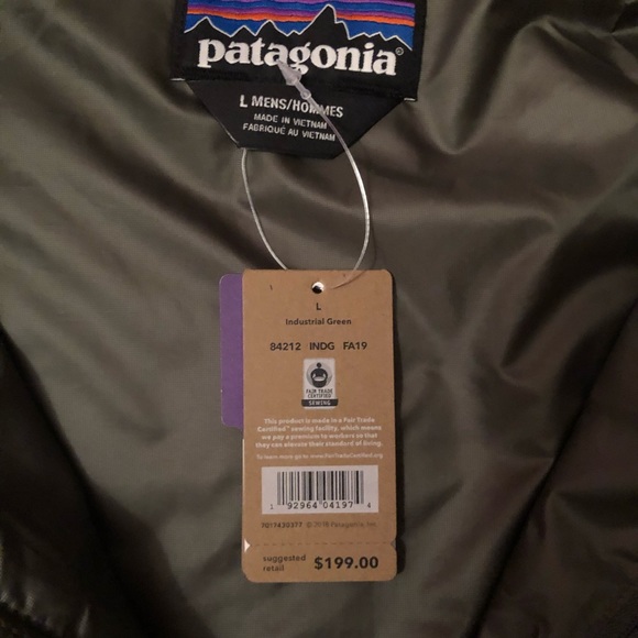 Patagonia Men’s Nano Puff jacket Industrial Green - Picture 6 of 8